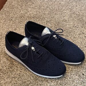 Cole Haan women’s Dark Blue and silver 2.Zero Grand— like new barely worn